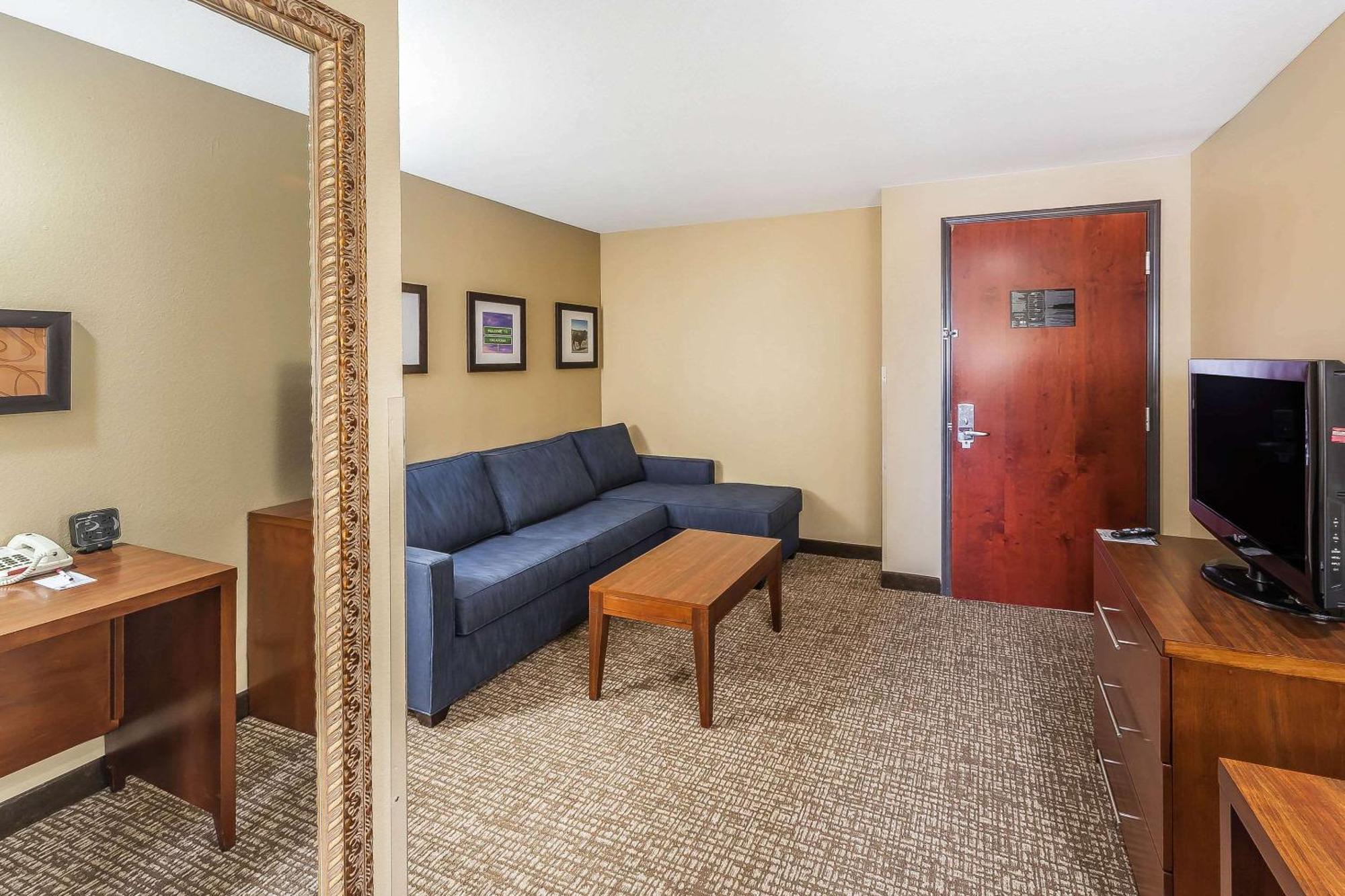 Comfort Suites Yukon - Sw Oklahoma City Luaran gambar