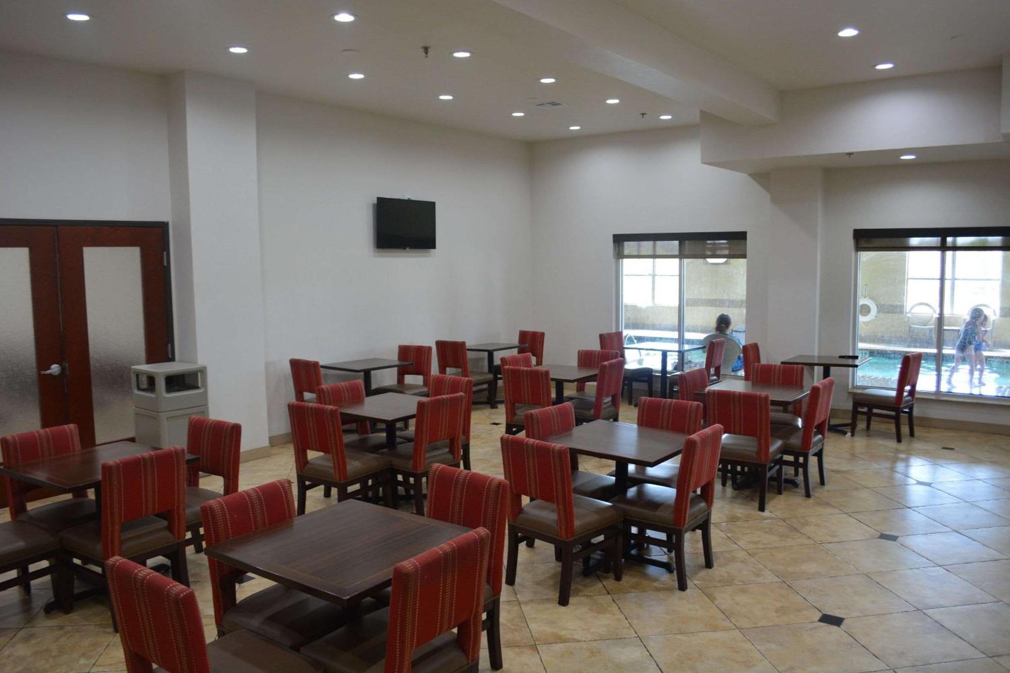 Comfort Suites Yukon - Sw Oklahoma City Luaran gambar
